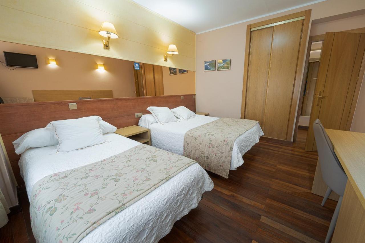 Hotel Regio トレラベーガ エクステリア 写真