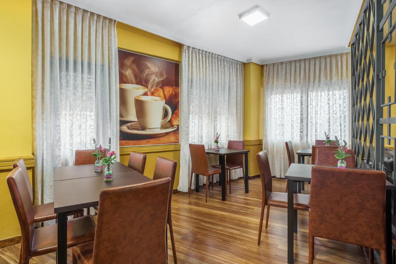 Hotel Regio トレラベーガ エクステリア 写真