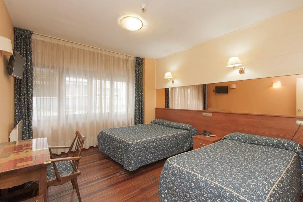 Hotel Regio トレラベーガ エクステリア 写真